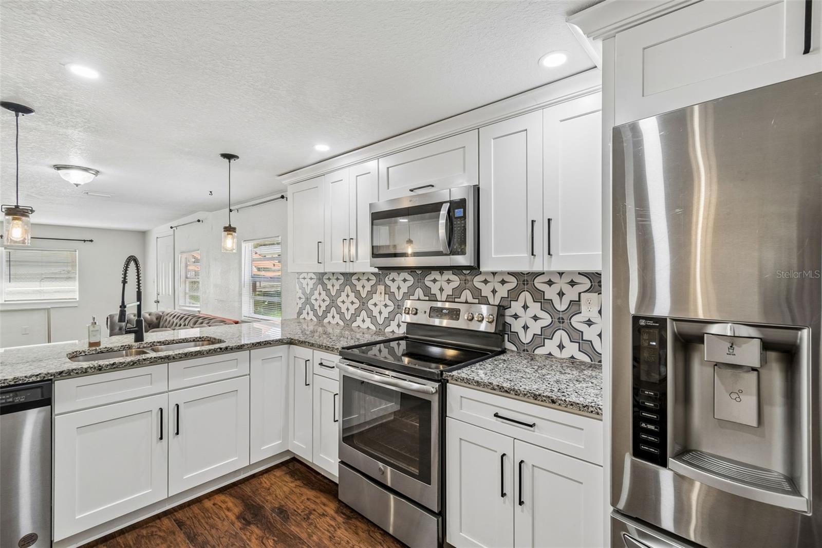 1202 Annie, Tampa, FL 33612