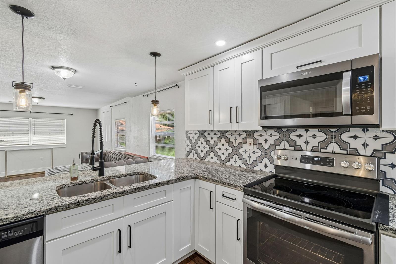 1202 Annie, Tampa, FL 33612
