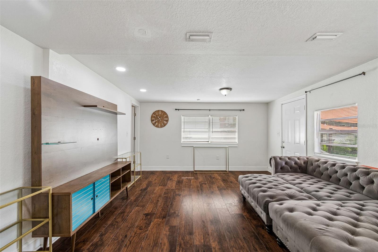 1202 Annie, Tampa, FL 33612
