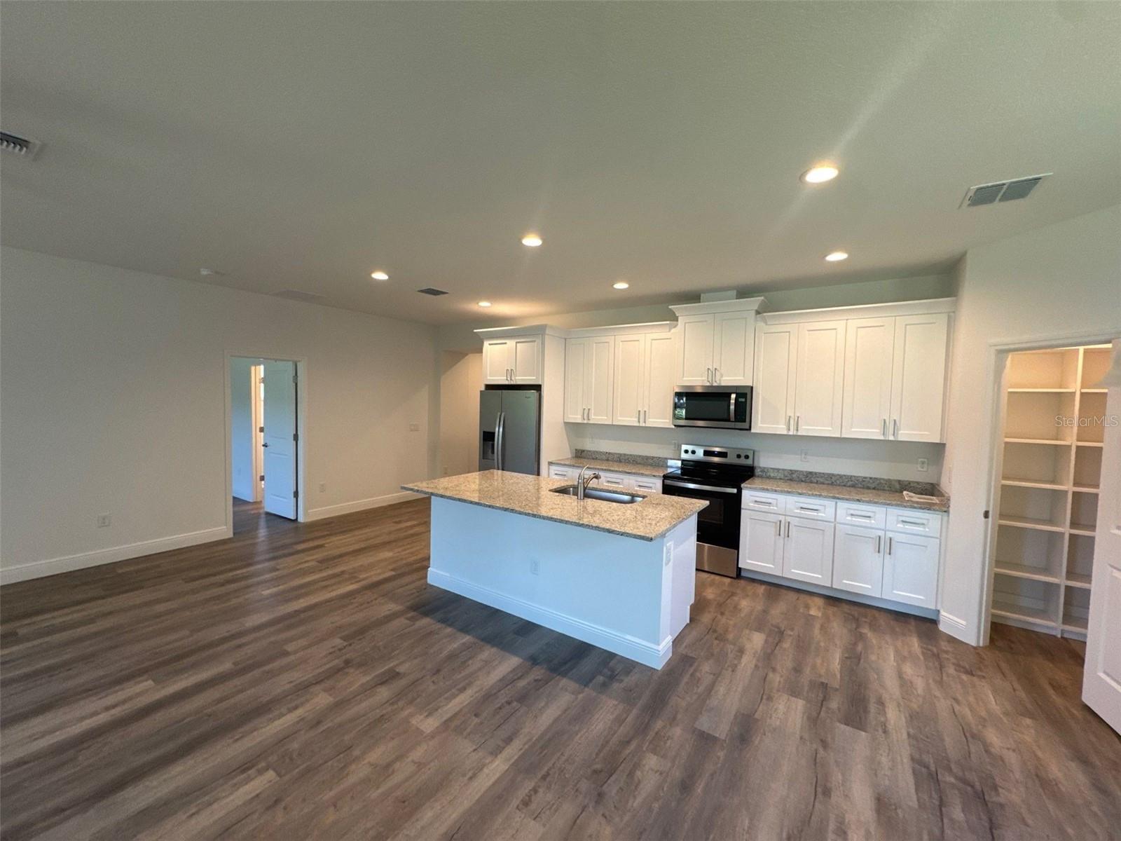 519 Ellie, Apopka, FL 32712