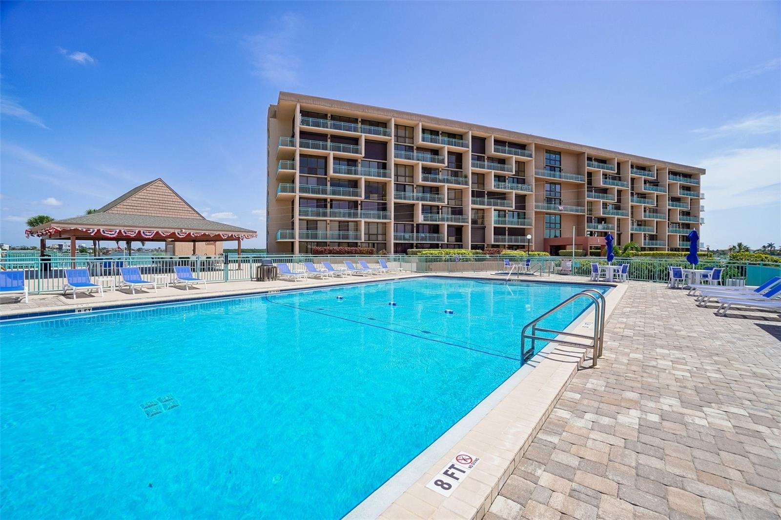 1 Key Capri Unit 406w, St Petersburg, FL 33706