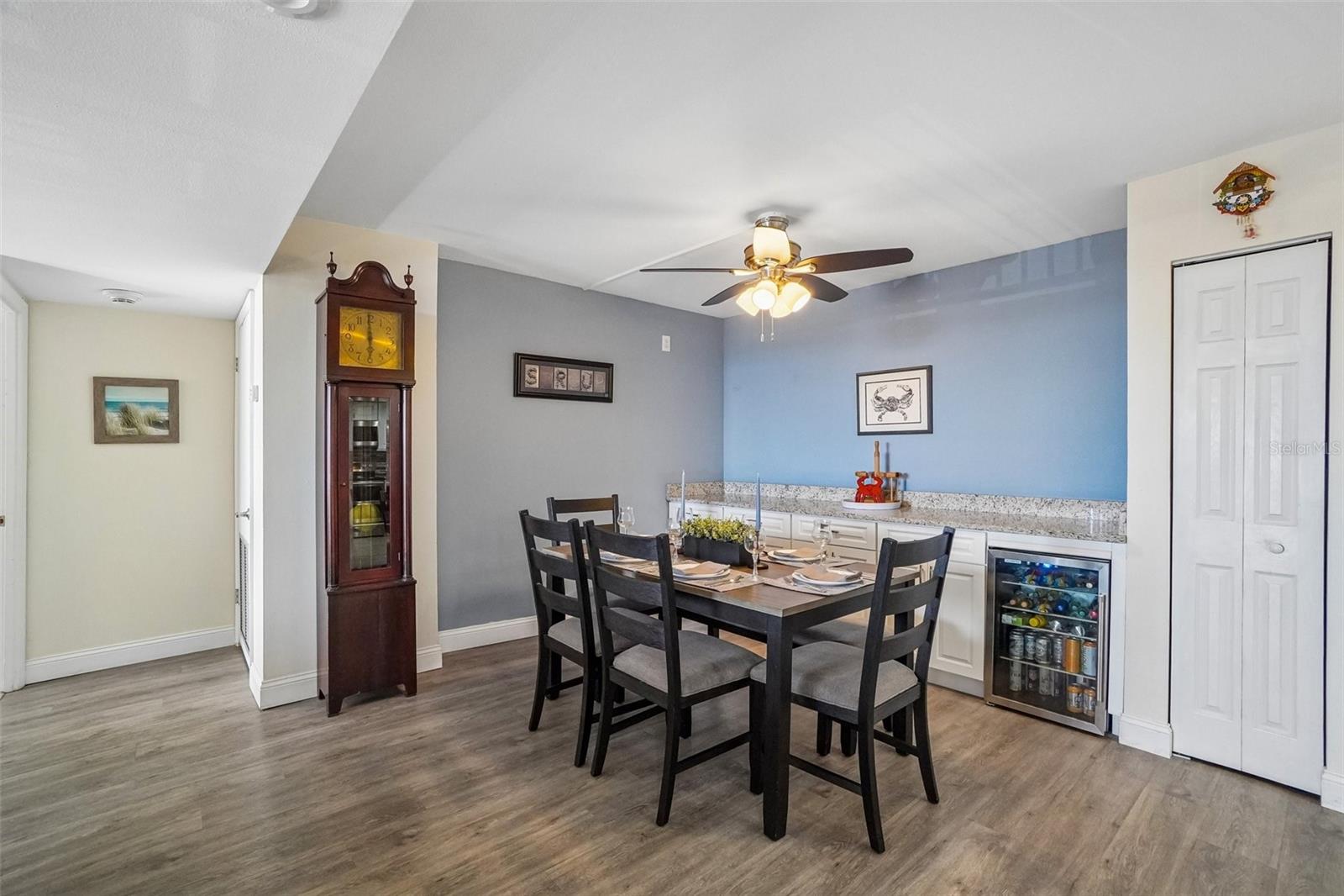 1 Key Capri Unit 406w, St Petersburg, FL 33706