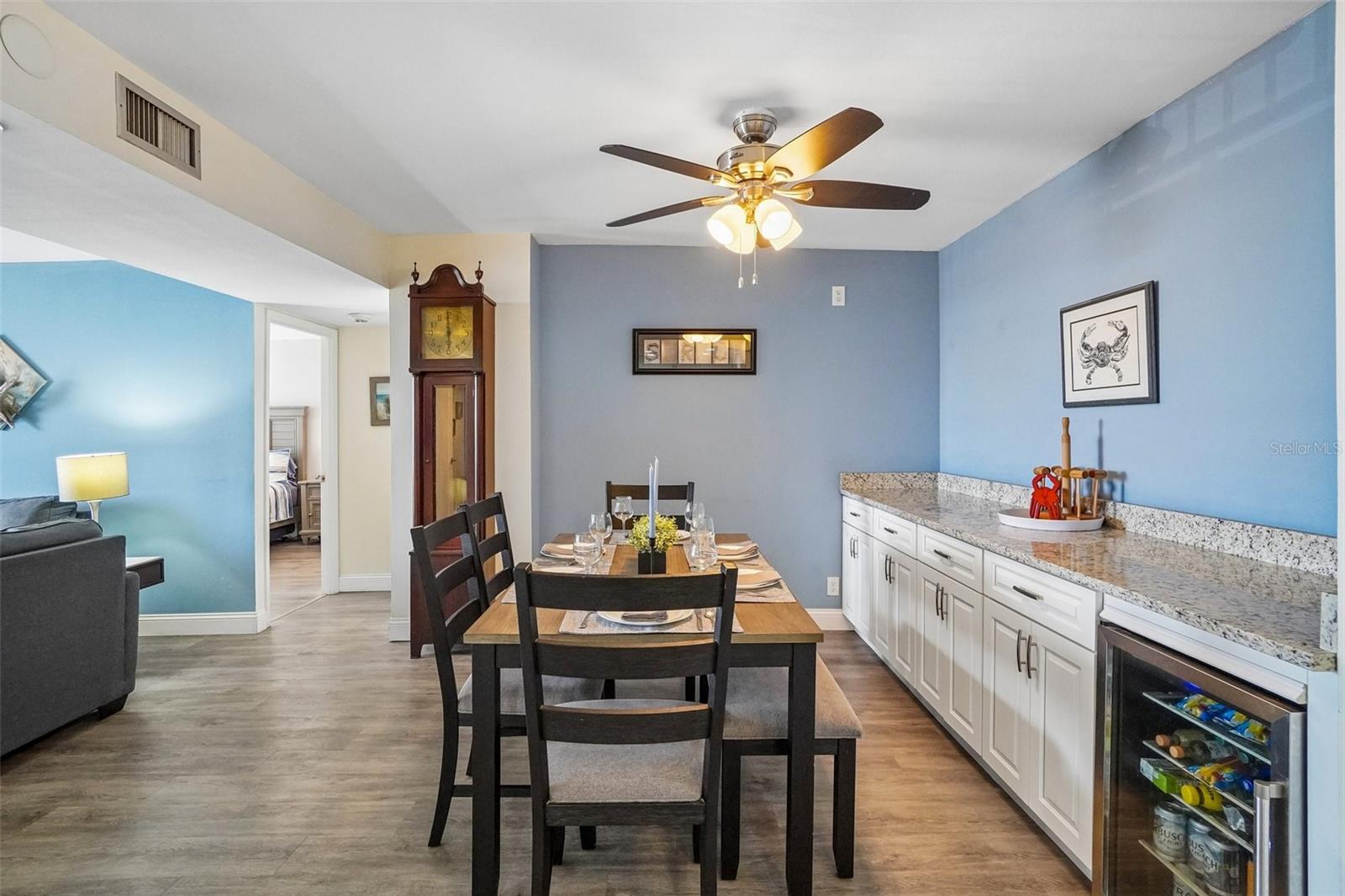 1 Key Capri Unit 406w, St Petersburg, FL 33706