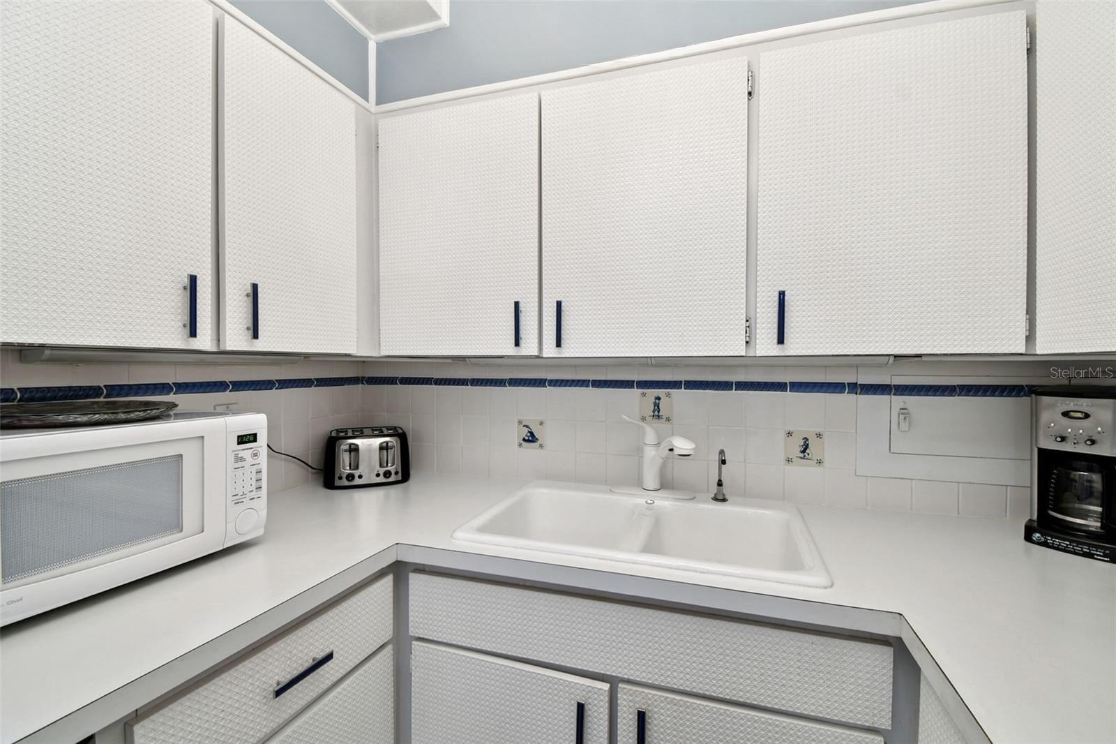 31 Island Unit 505, Clearwater Beach, FL 33767