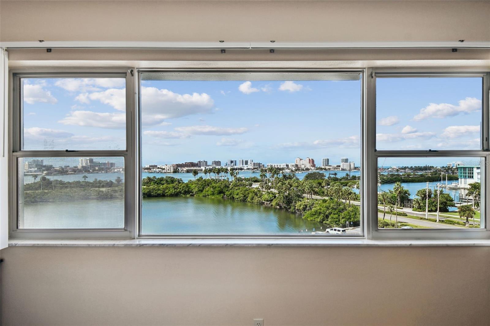 31 Island Unit 505, Clearwater Beach, FL 33767