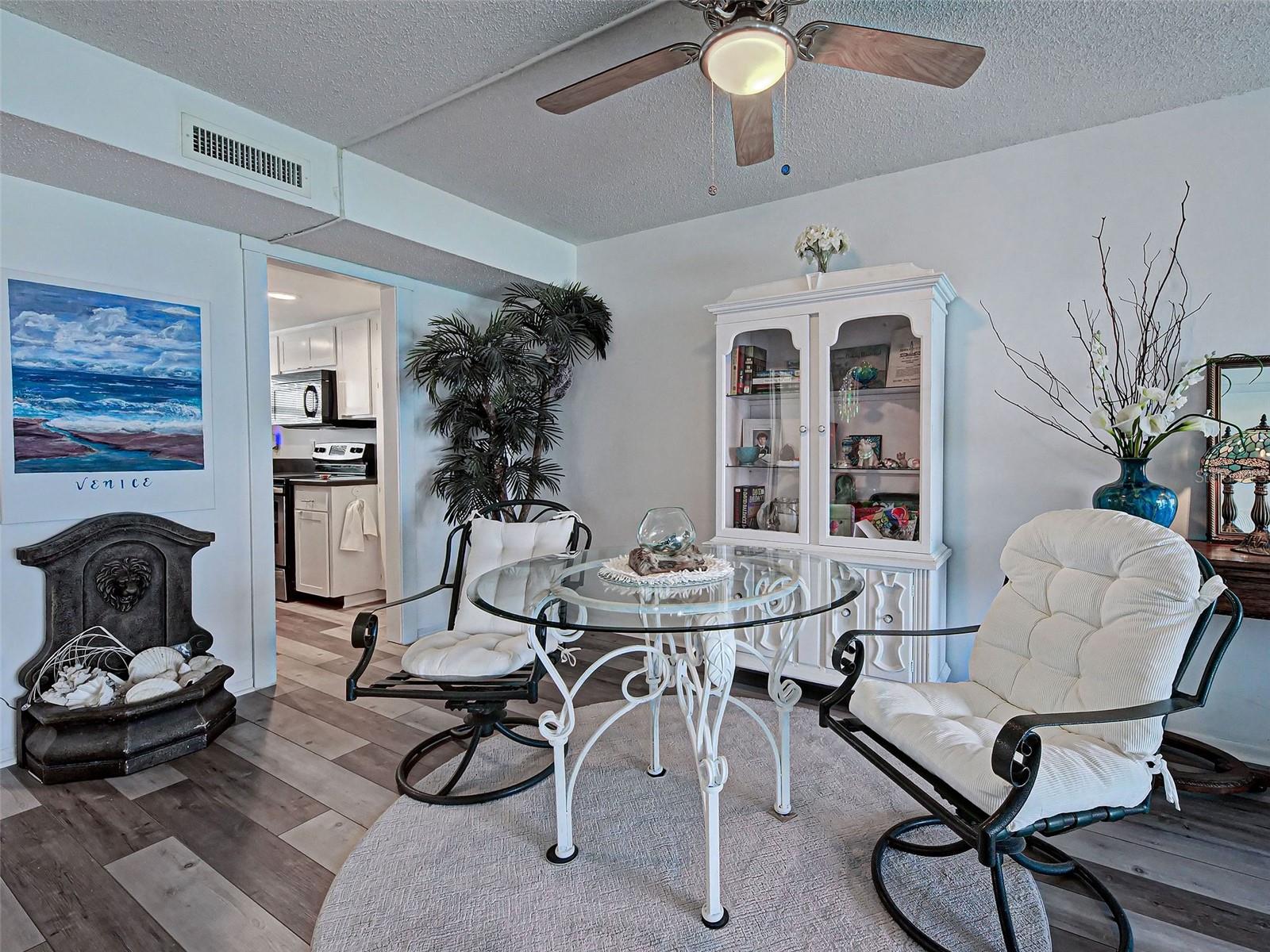 633 Alhambra Unit 1006, Venice, FL 34285