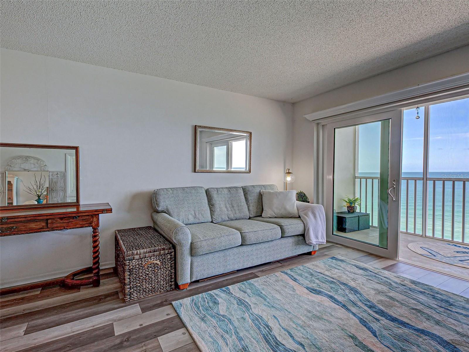633 Alhambra Unit 1006, Venice, FL 34285