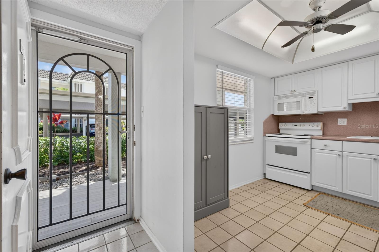 4390 Exeter Unit 107, Longboat Key, FL 34228