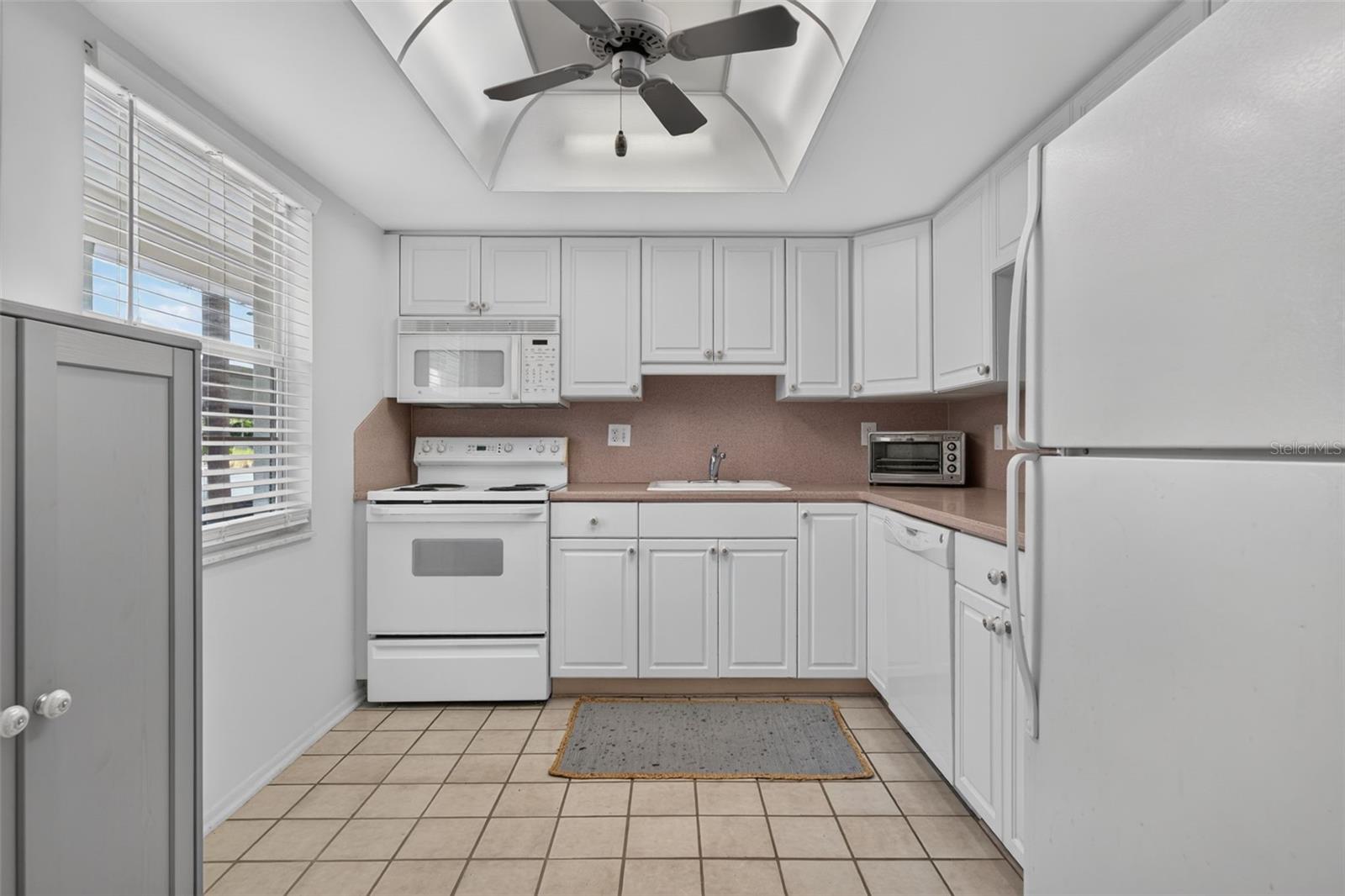 4390 Exeter Unit 107, Longboat Key, FL 34228