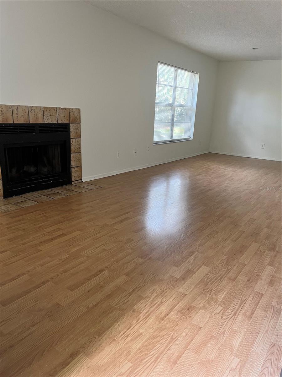 14308 Hanging Moss Unit 102, Tampa, FL 33613