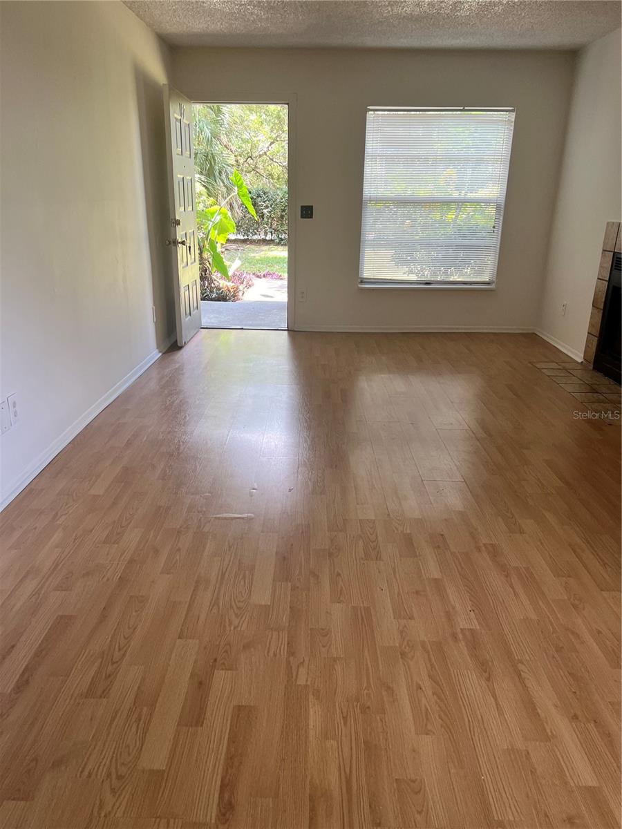 14308 Hanging Moss Unit 102, Tampa, FL 33613