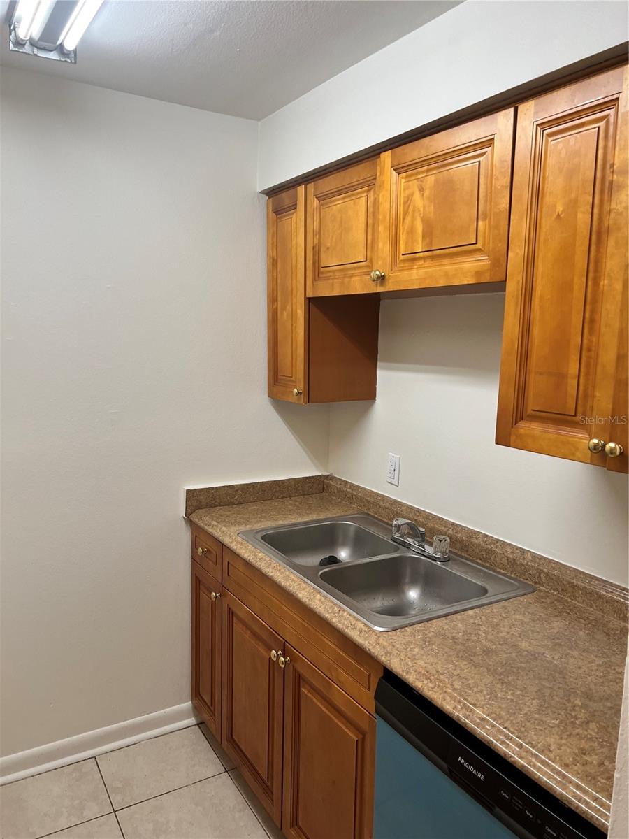 14308 Hanging Moss Unit 102, Tampa, FL 33613