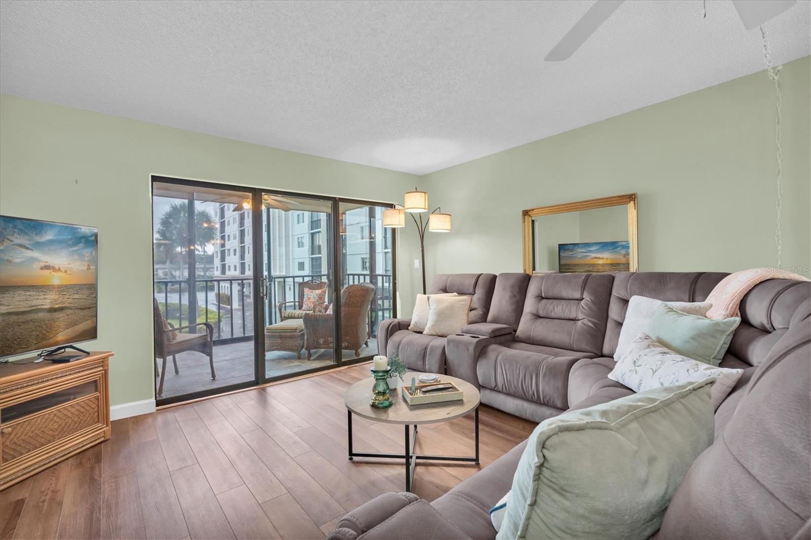 19029 Us Highway 19 Unit 26-208, Clearwater, FL 33764