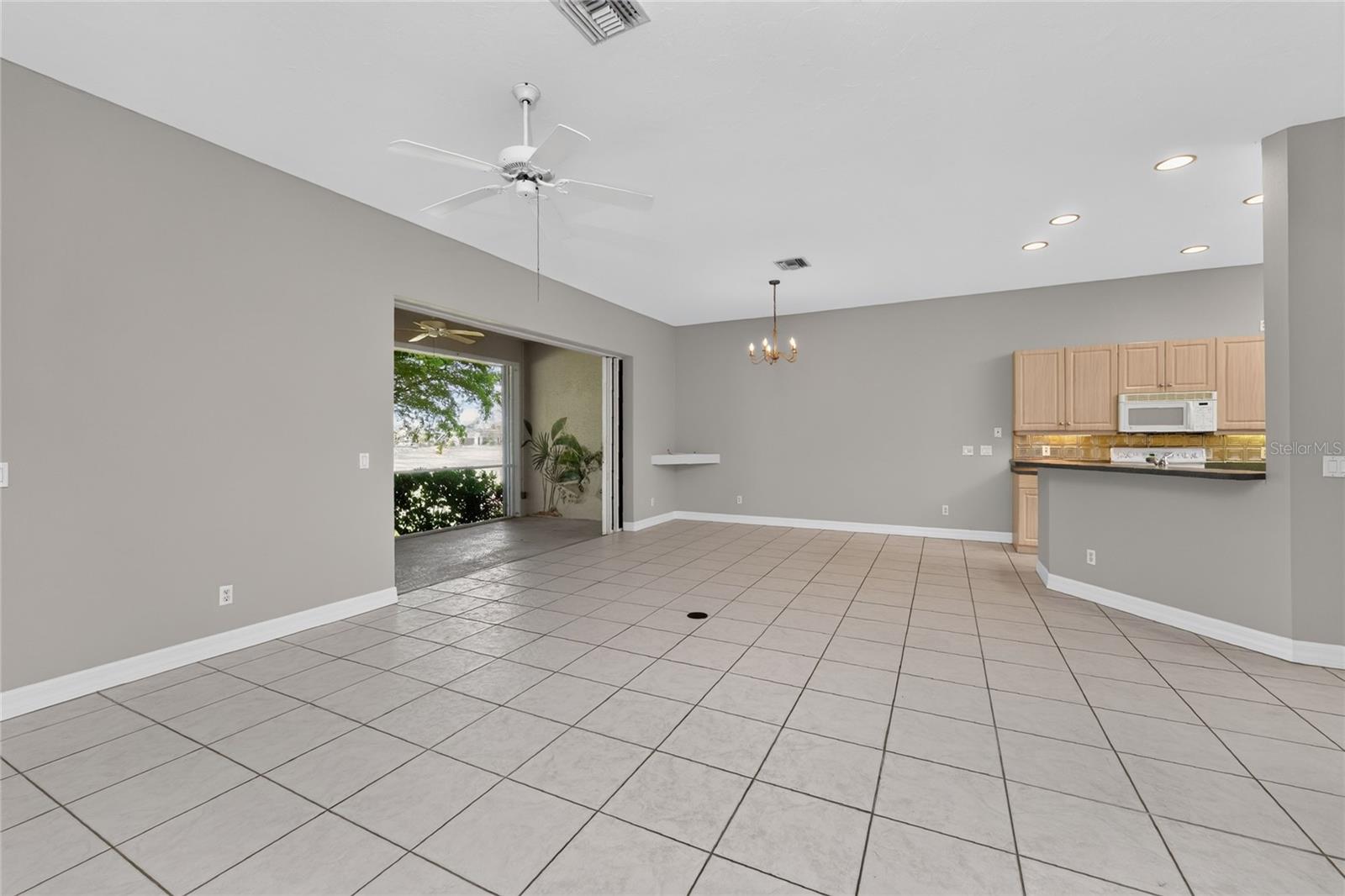 1611 Atares Drive Unit Unit 111, Punta Gorda, FL 33950