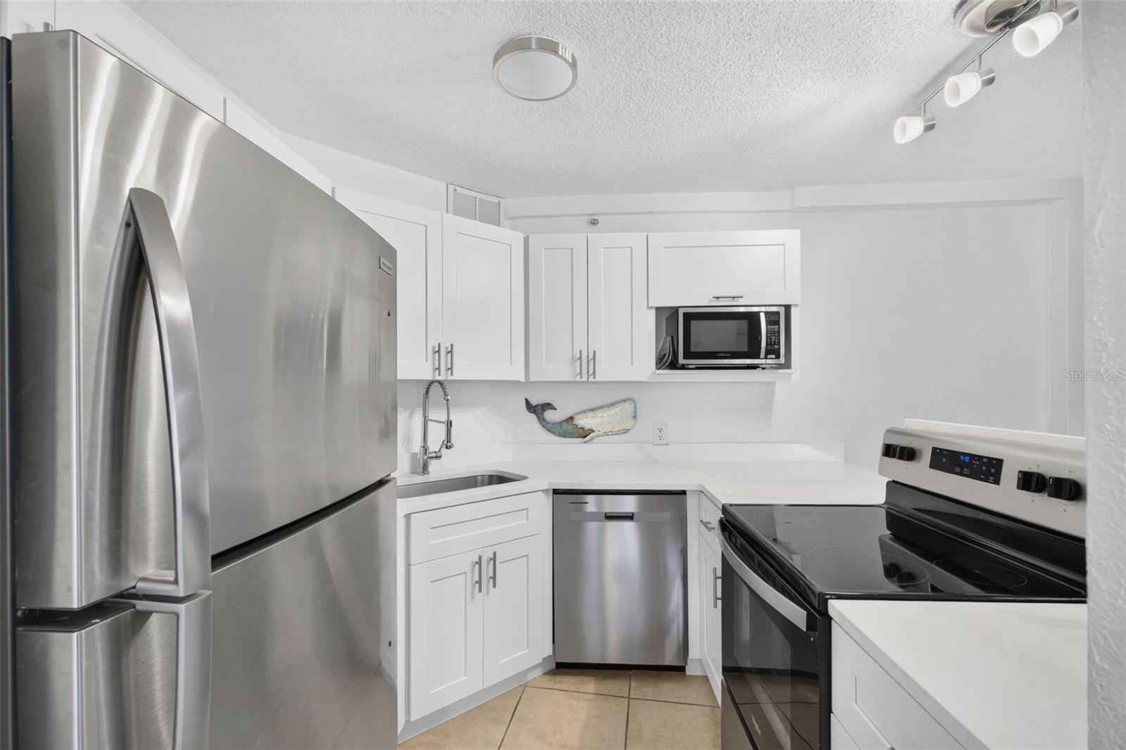 3315 58th Unit 105, St Petersburg, FL 33712