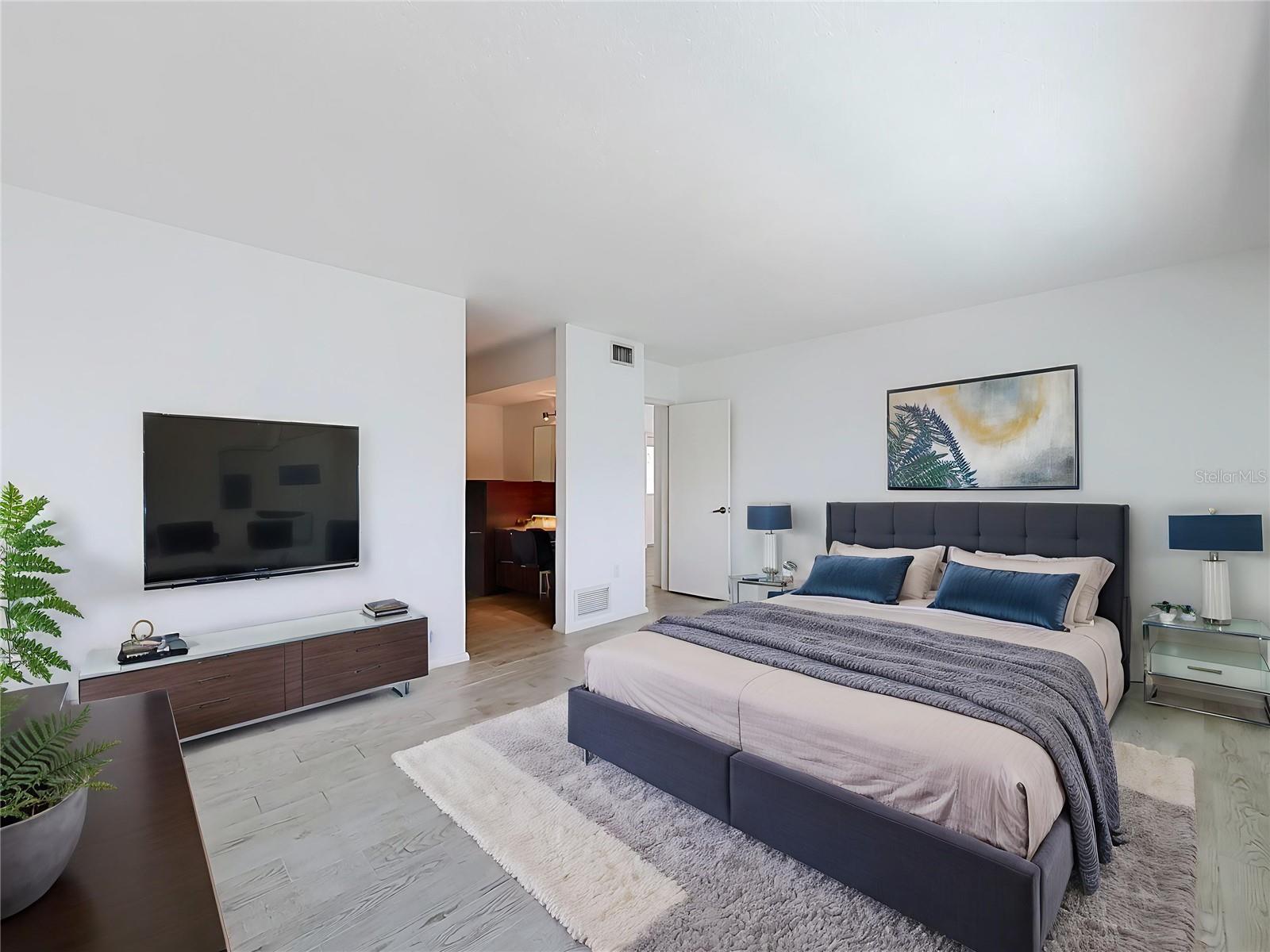 210 Dolphin Unit C, Clearwater Beach, FL 33767
