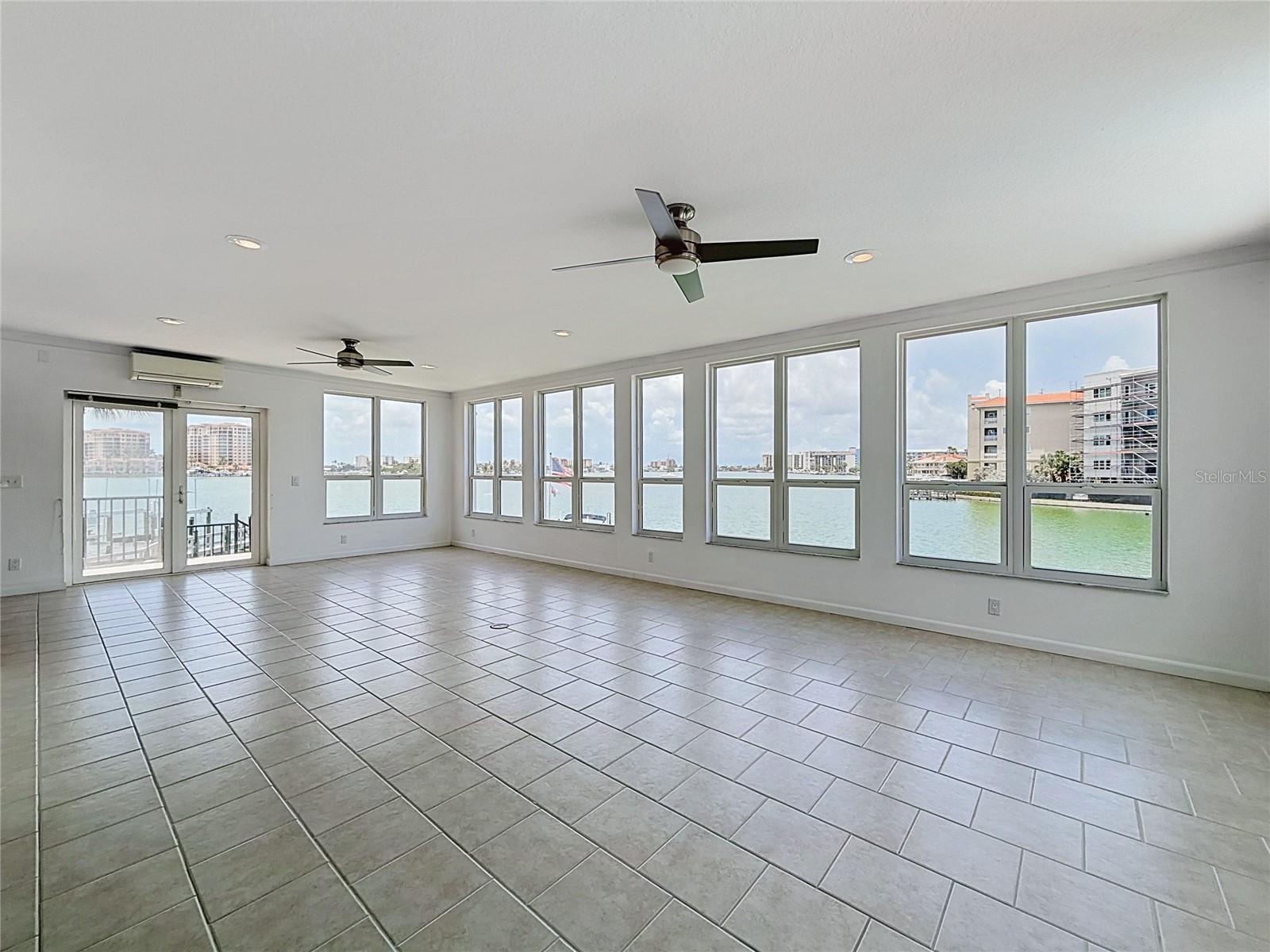 210 Dolphin Unit C, Clearwater Beach, FL 33767