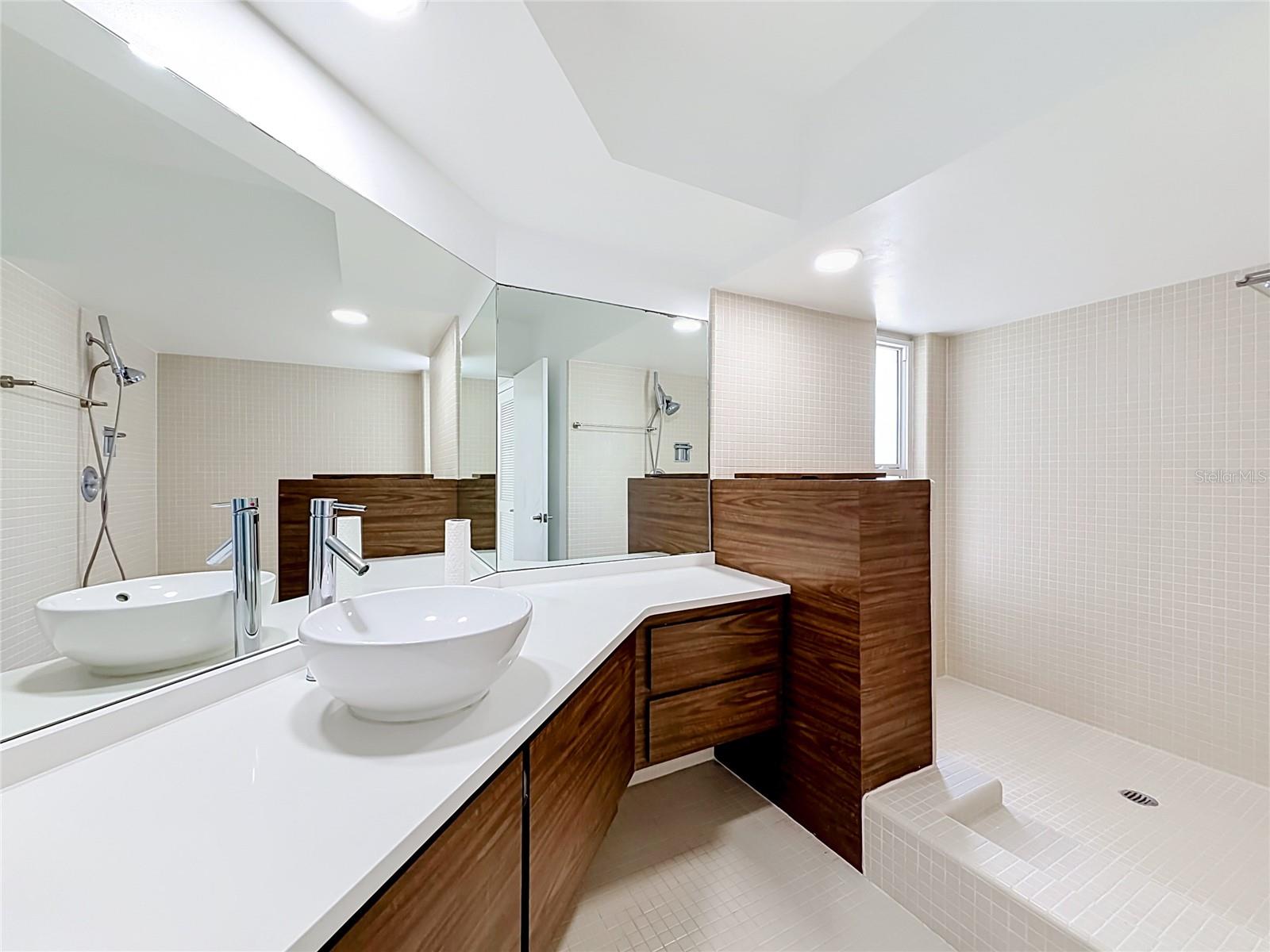 210 Dolphin Unit C, Clearwater Beach, FL 33767