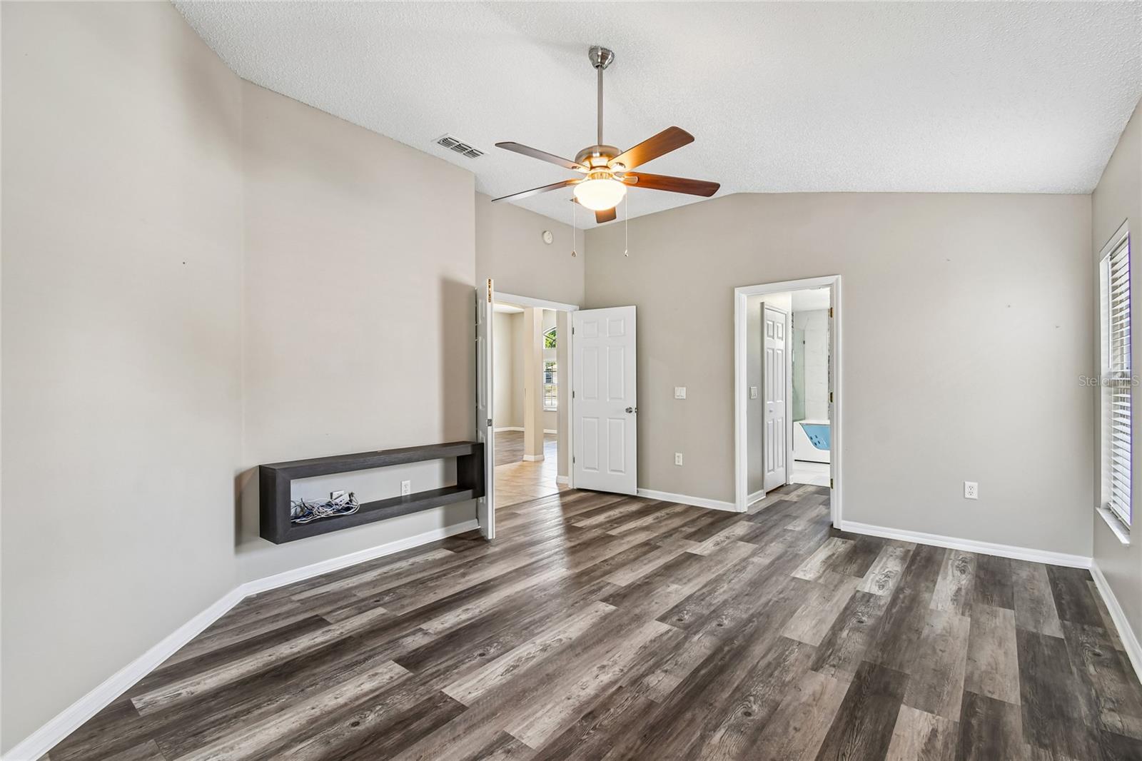 1965 Alameda, Deltona, FL 32738