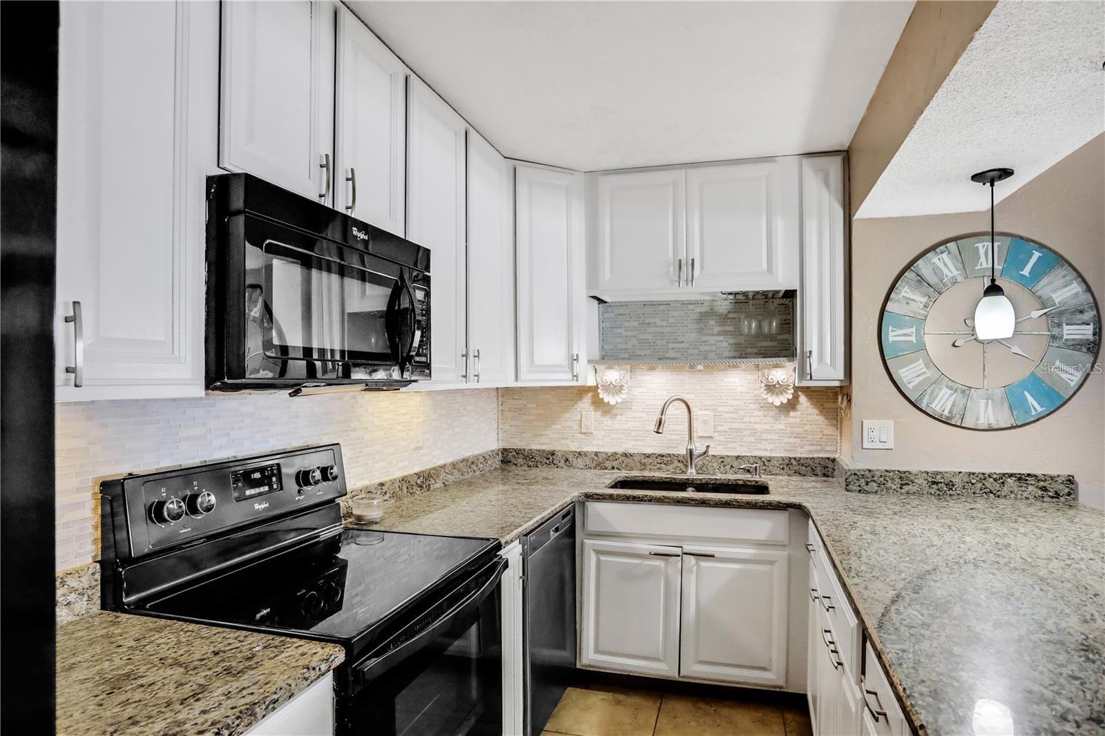 2987 Atlantic Unit 205, Daytona Beach Shores, FL 32118