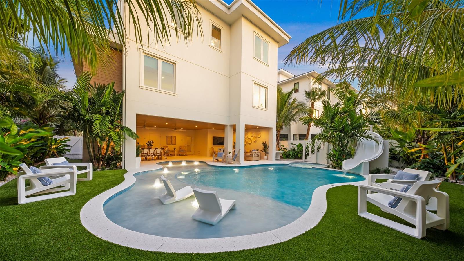 161 Tyler, Sarasota, FL 34236