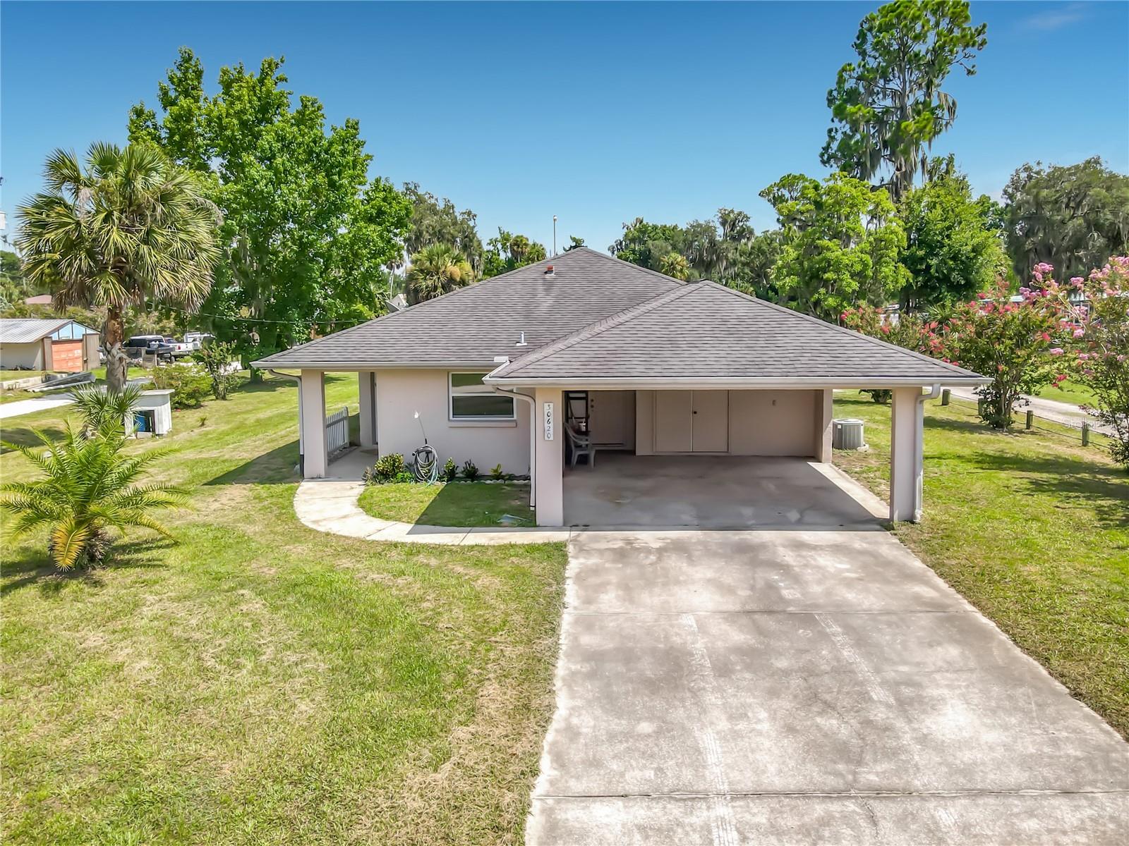 30620 95th, Fort Mc Coy, FL 32134