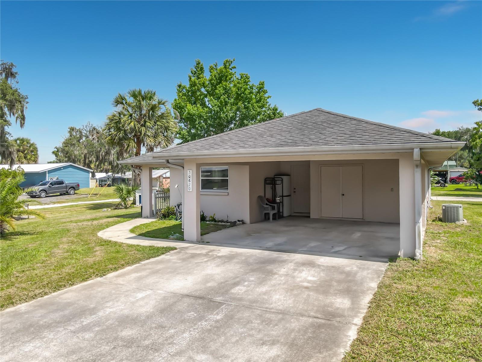 30620 95th, Fort Mc Coy, FL 32134
