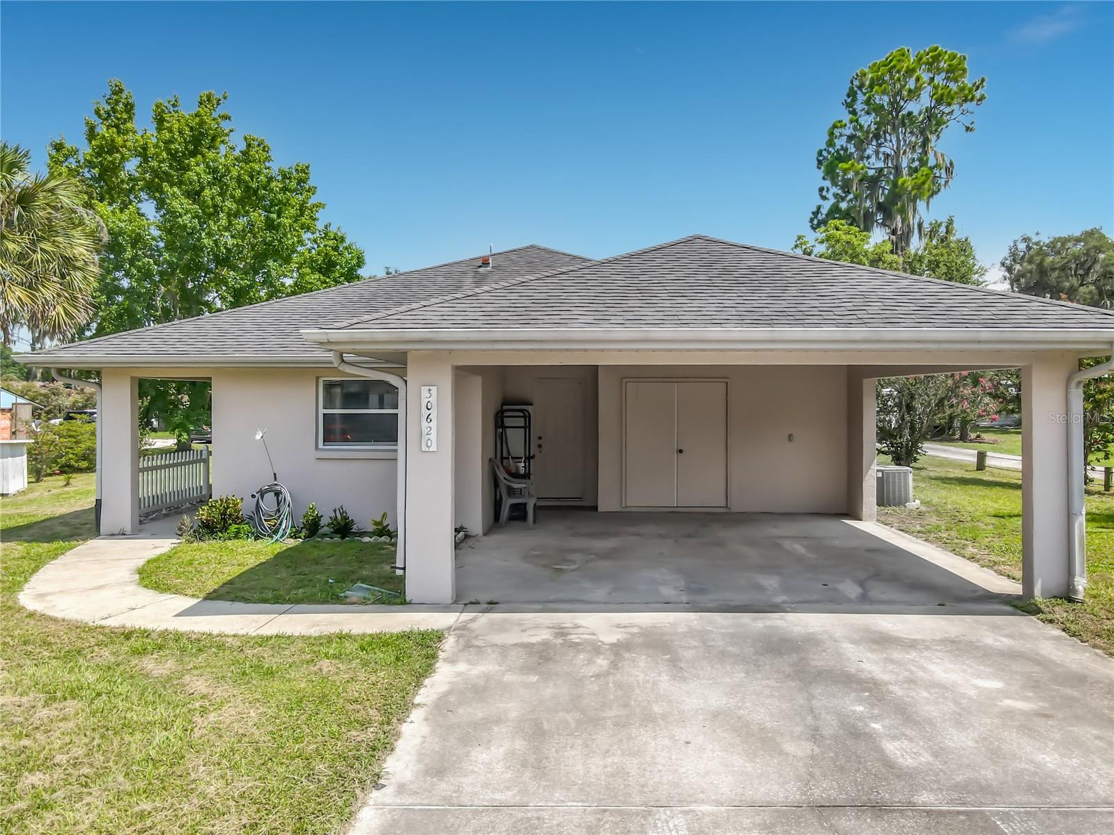 30620 95th, Fort Mc Coy, FL 32134