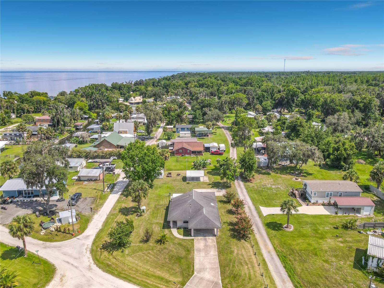 30620 95th, Fort Mc Coy, FL 32134