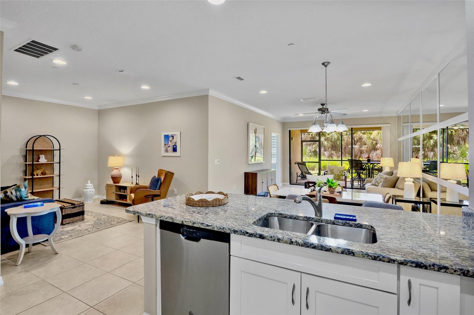 5425 Cicerone Unit 103, Sarasota, FL 34238