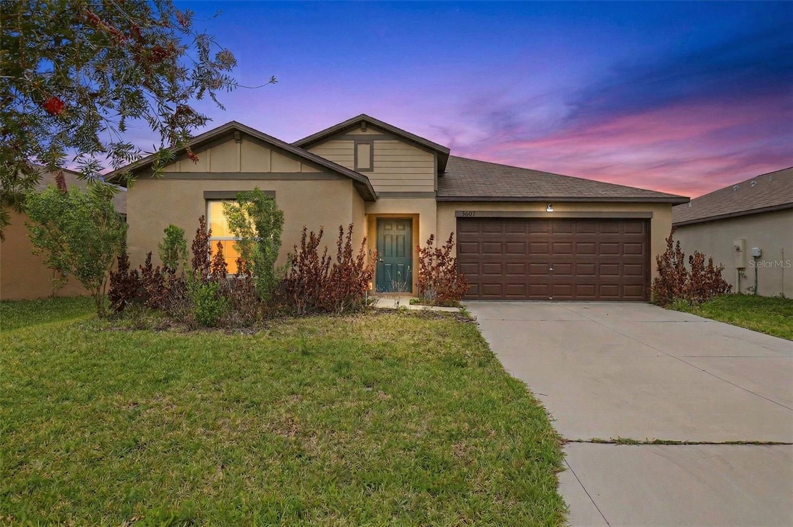 3607 Natural Trace, Plant City, FL 33565