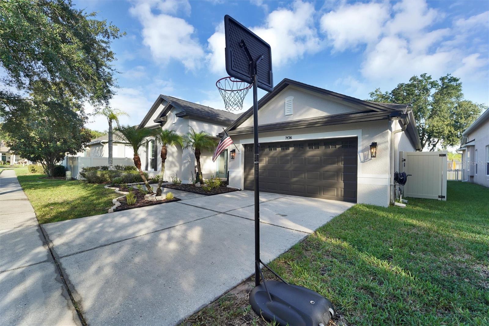 7136 Derwent Glen, Land O Lakes, FL 34637