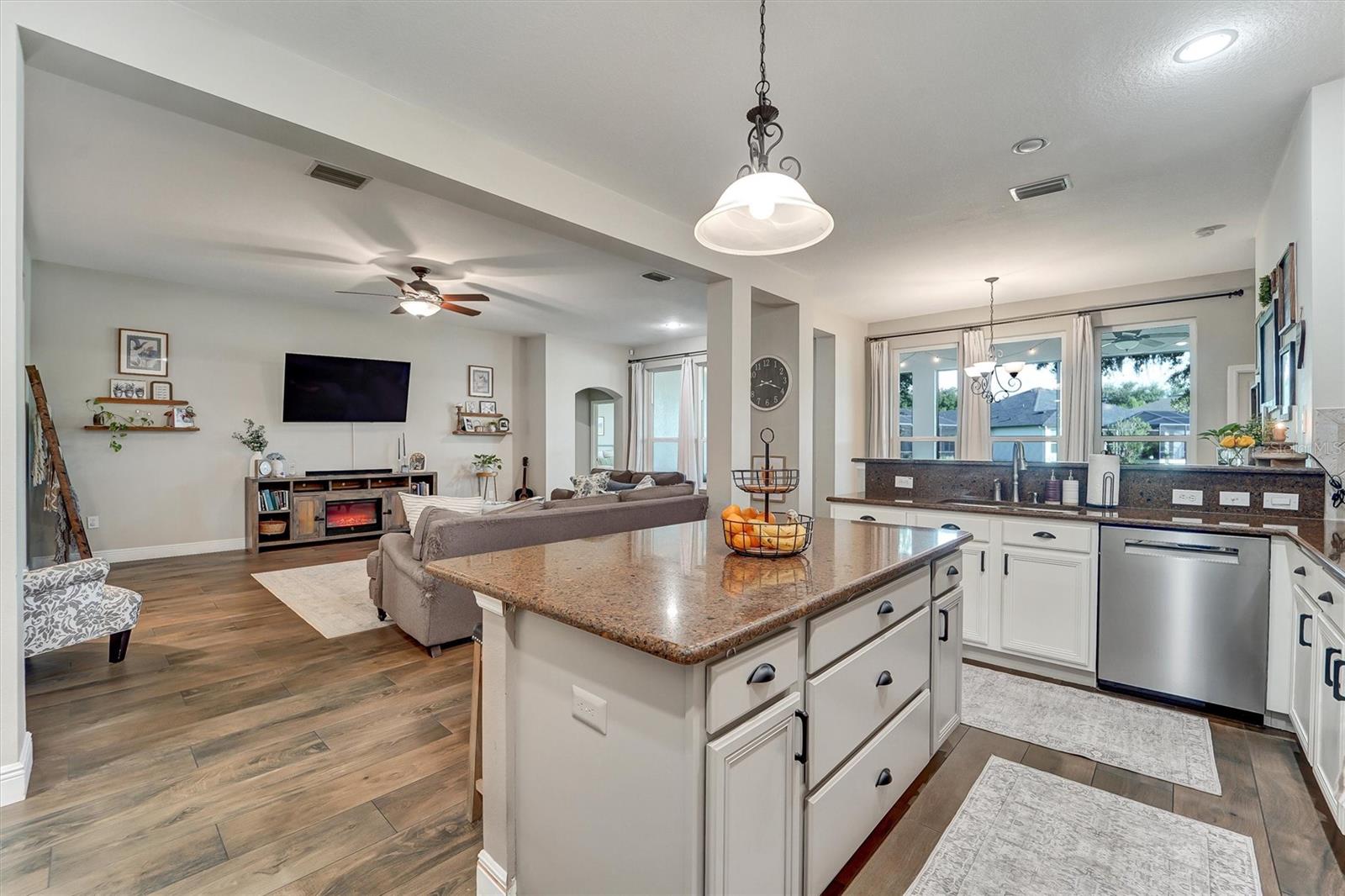 7136 Derwent Glen, Land O Lakes, FL 34637
