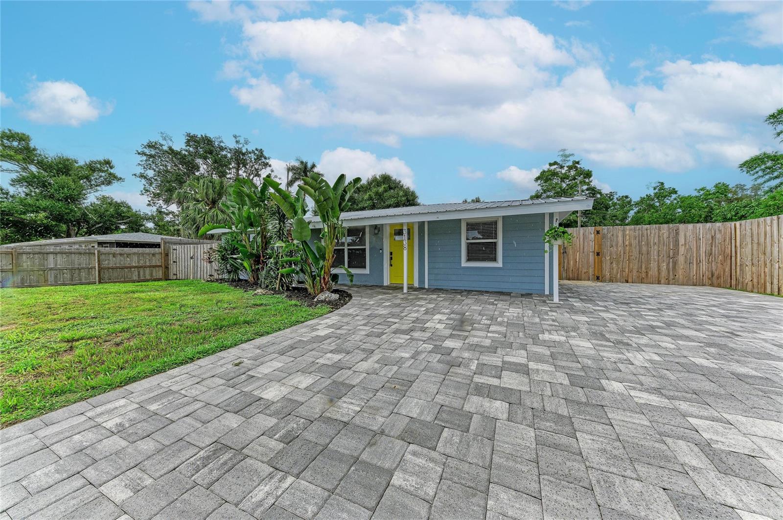 3138 Williamsburg, Sarasota, FL 34231