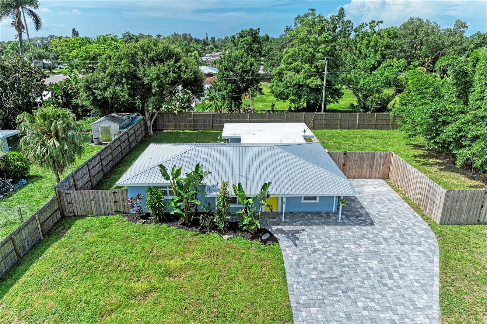 3138 Williamsburg, Sarasota, FL 34231