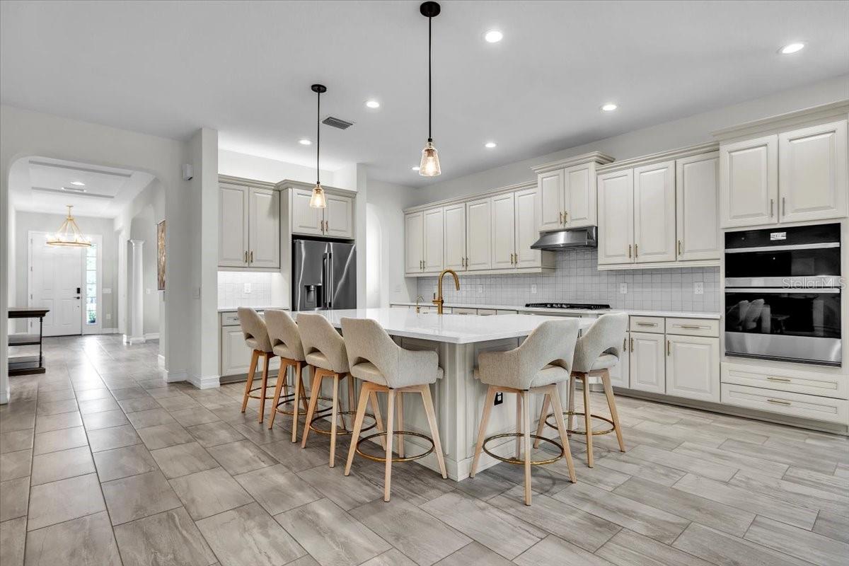17923 Barn Close, Lutz, FL 33559