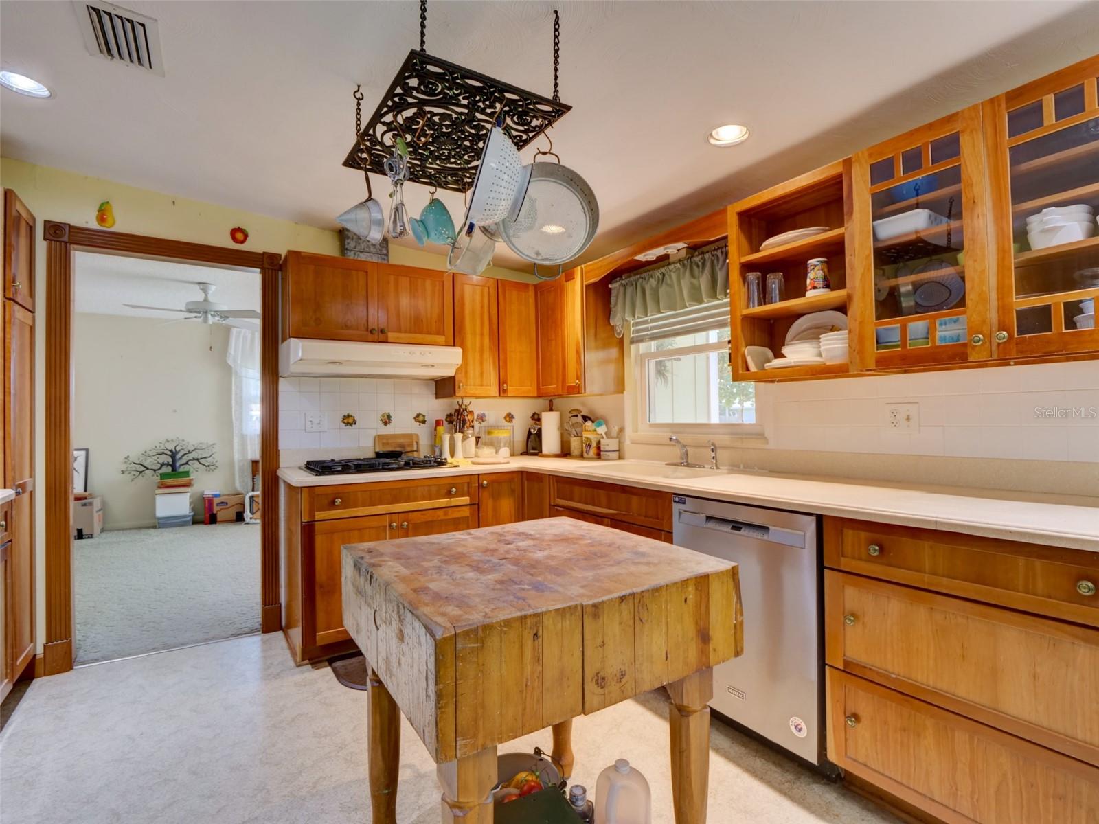 314 York, Bushnell, FL 33513