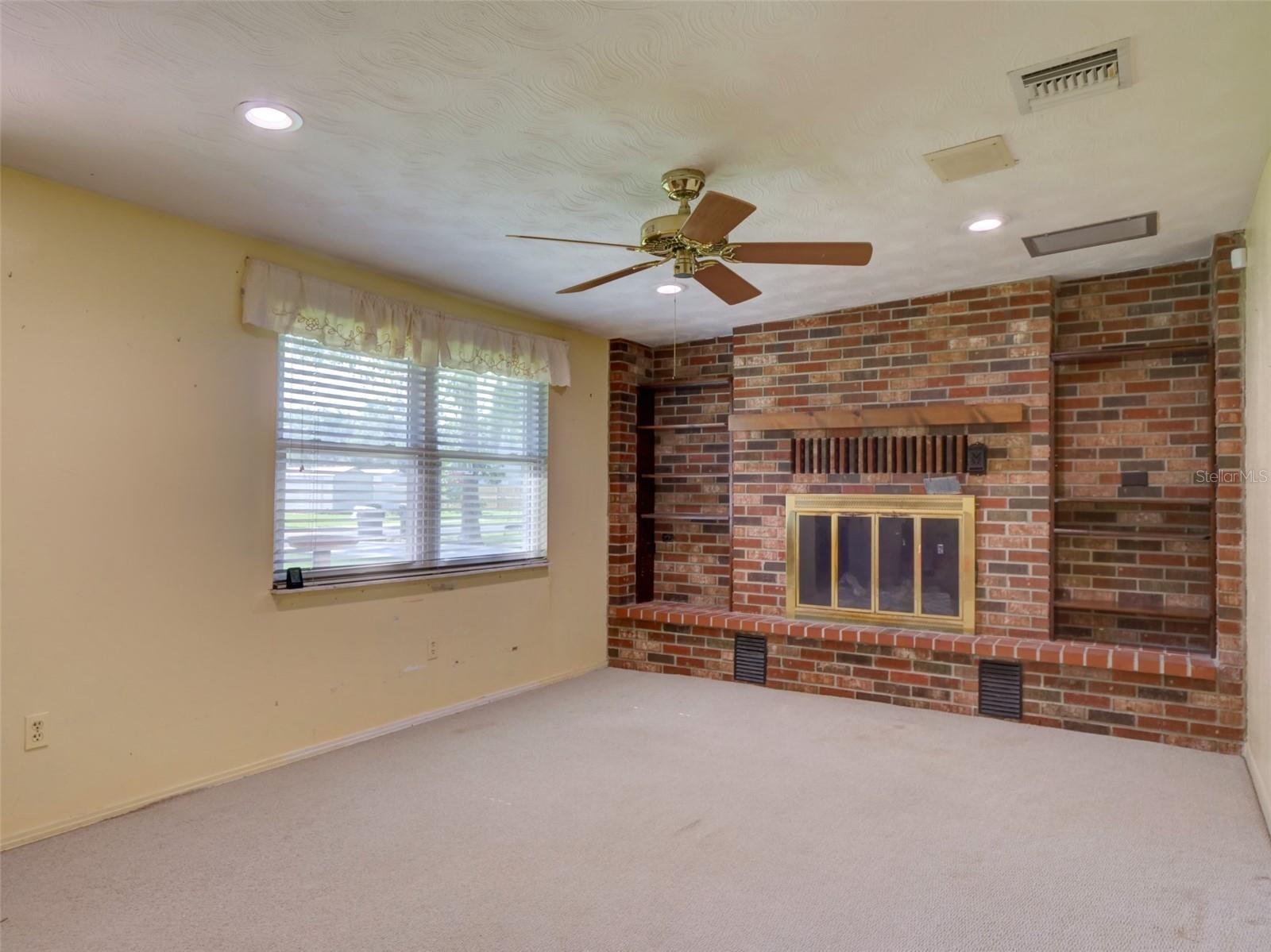314 York, Bushnell, FL 33513