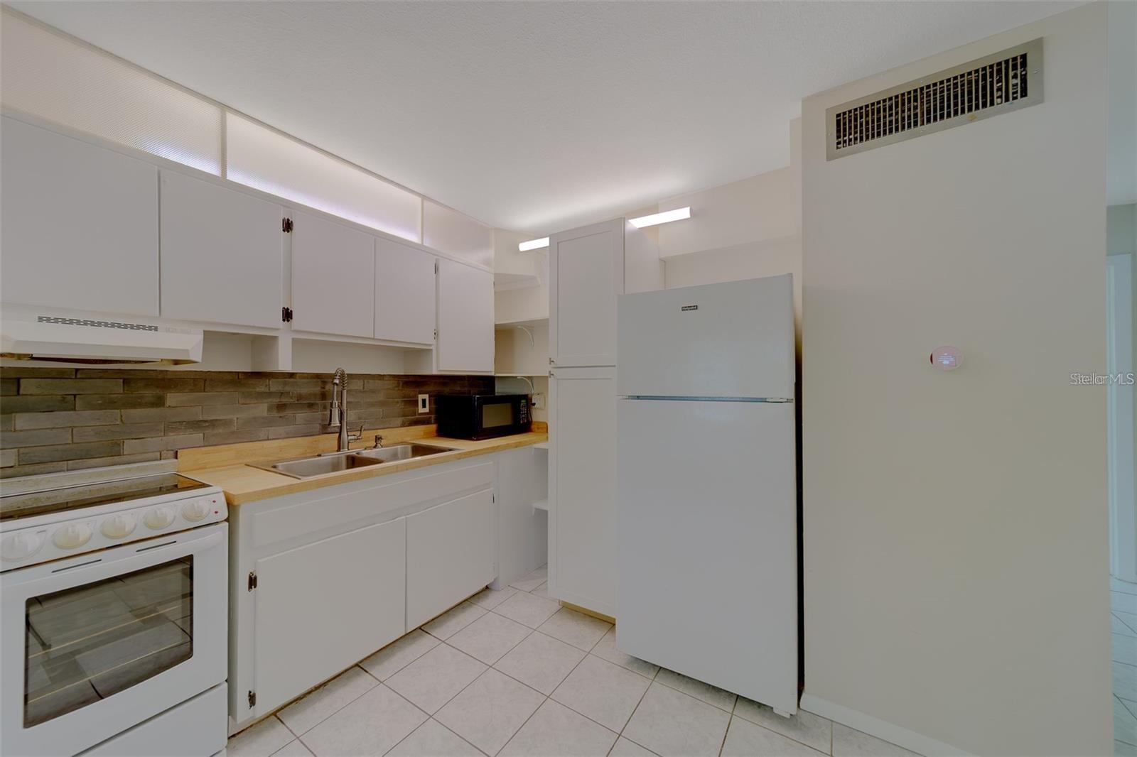 2500 Harn Unit F12, Clearwater, FL 33764