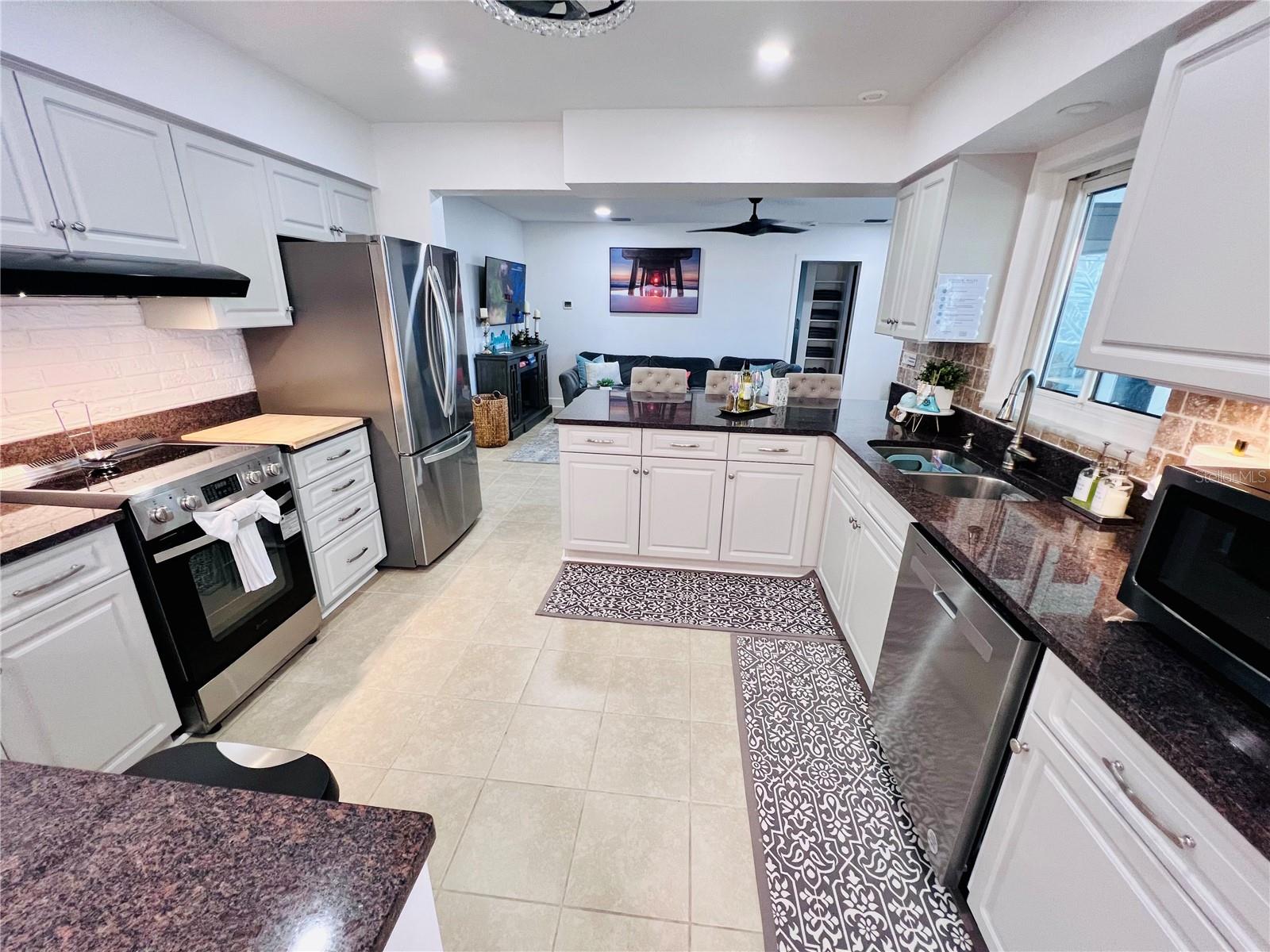 13607 101st, Seminole, FL 33776