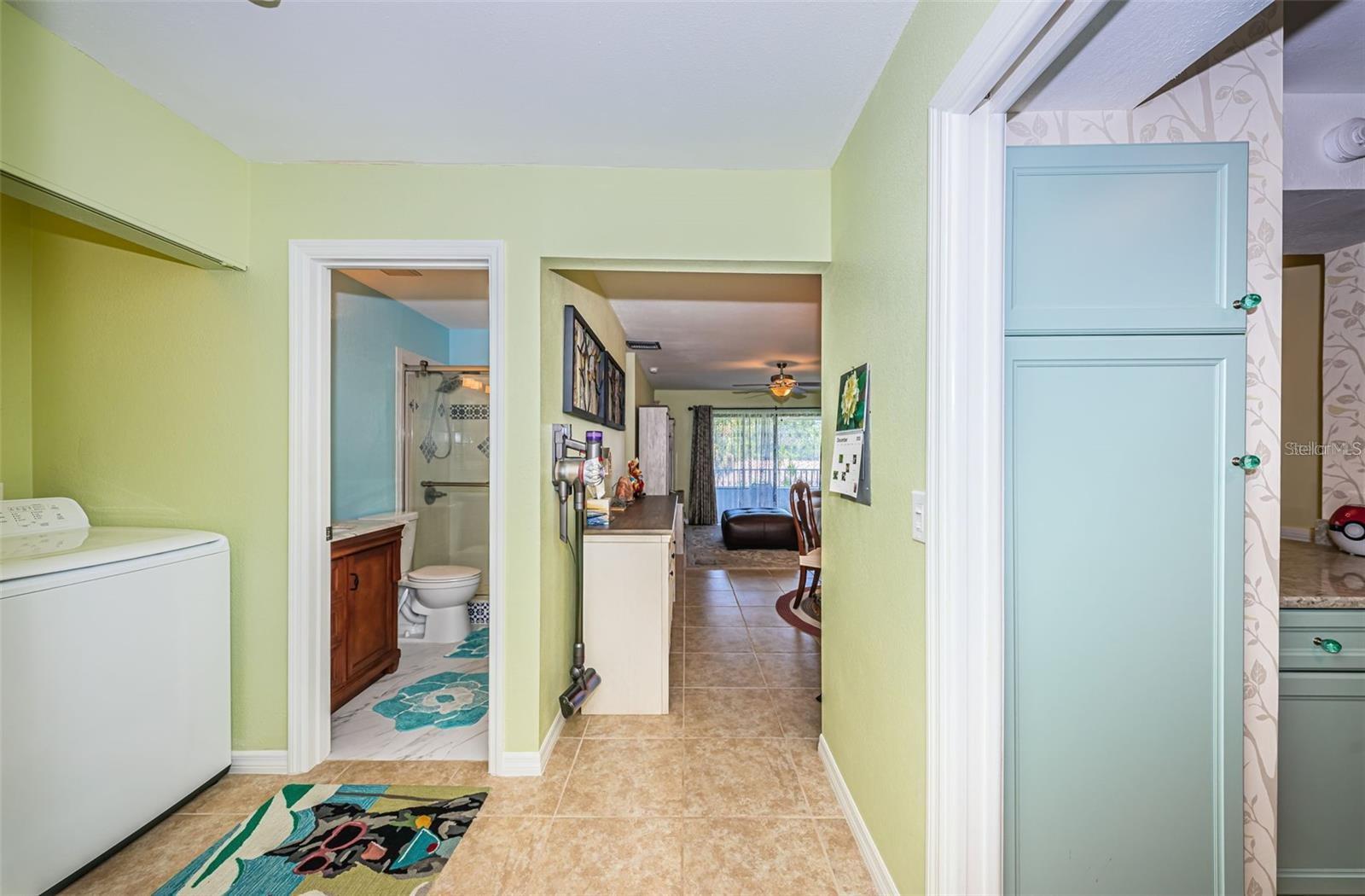 2117 Lakewood Club Unit 7k, St Petersburg, FL 33712