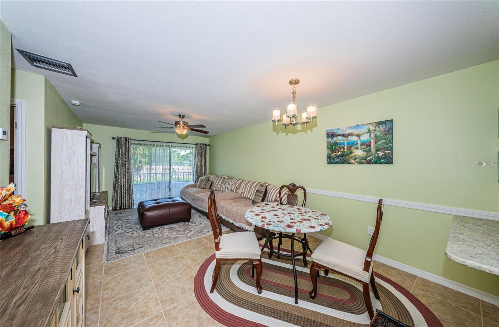 2117 Lakewood Club Unit 7k, St Petersburg, FL 33712