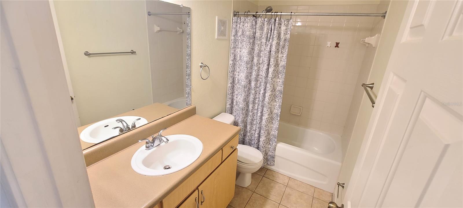 940 Village Unit 4-202, Port Orange, FL 32127