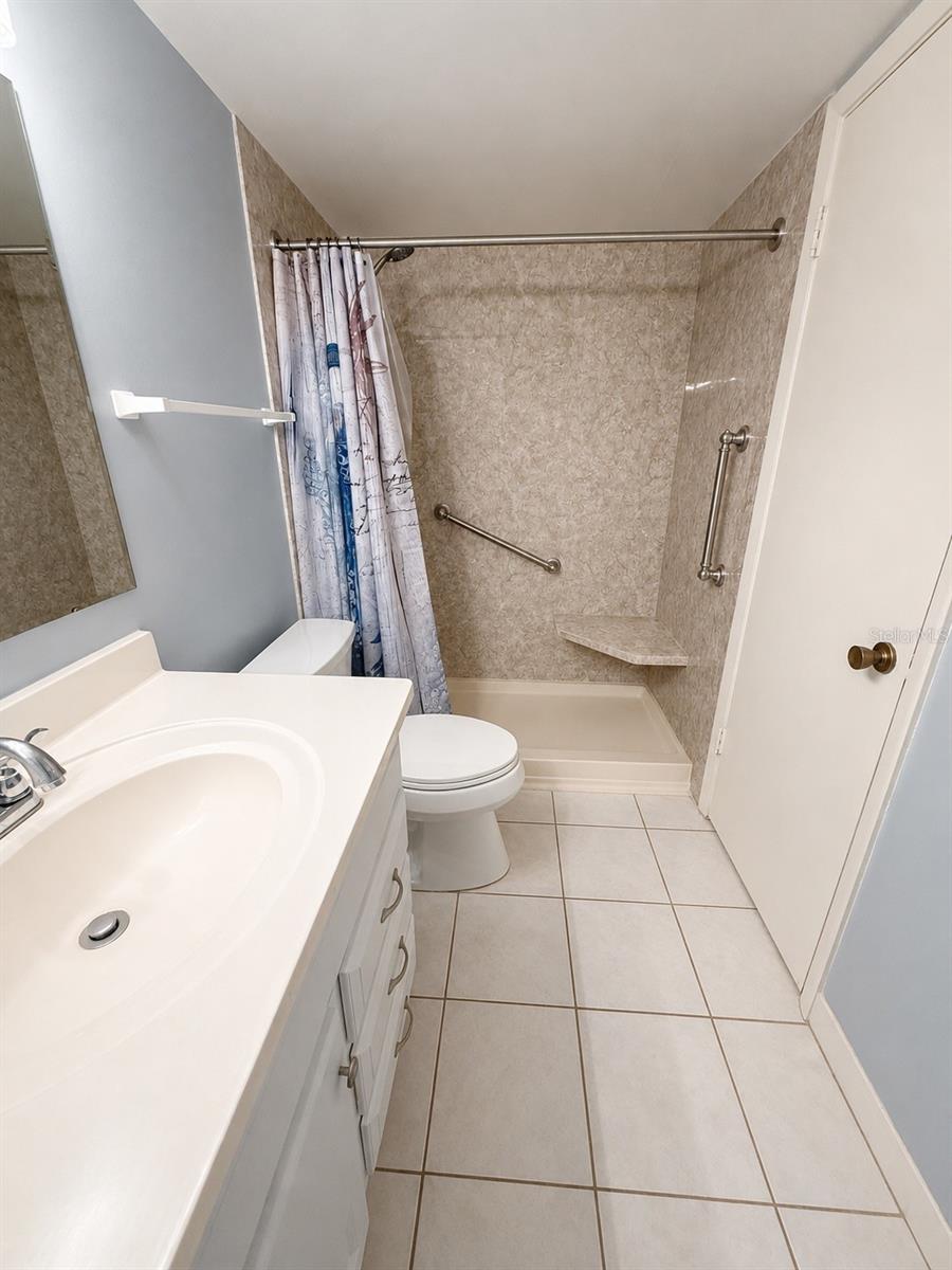 7701 Starkey Unit 239, Seminole, FL 33777