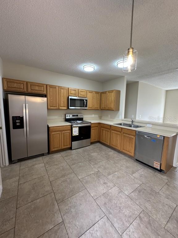 929 Gloucester, Kissimmee, FL 34758