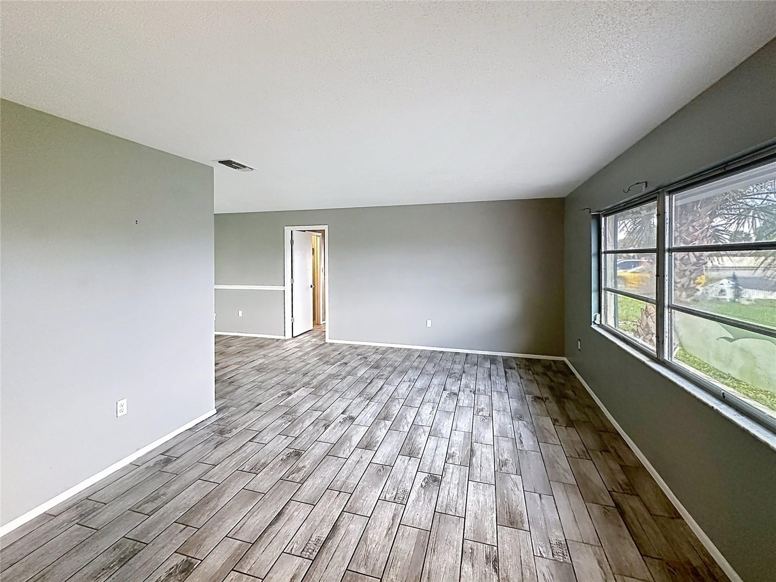 1093 Cypress Point, Venice, FL 34293