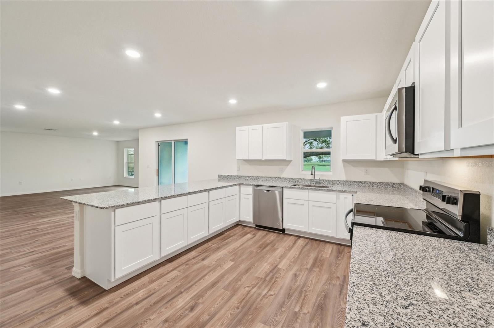 11342 Telephone, Weeki Wachee, FL 34614