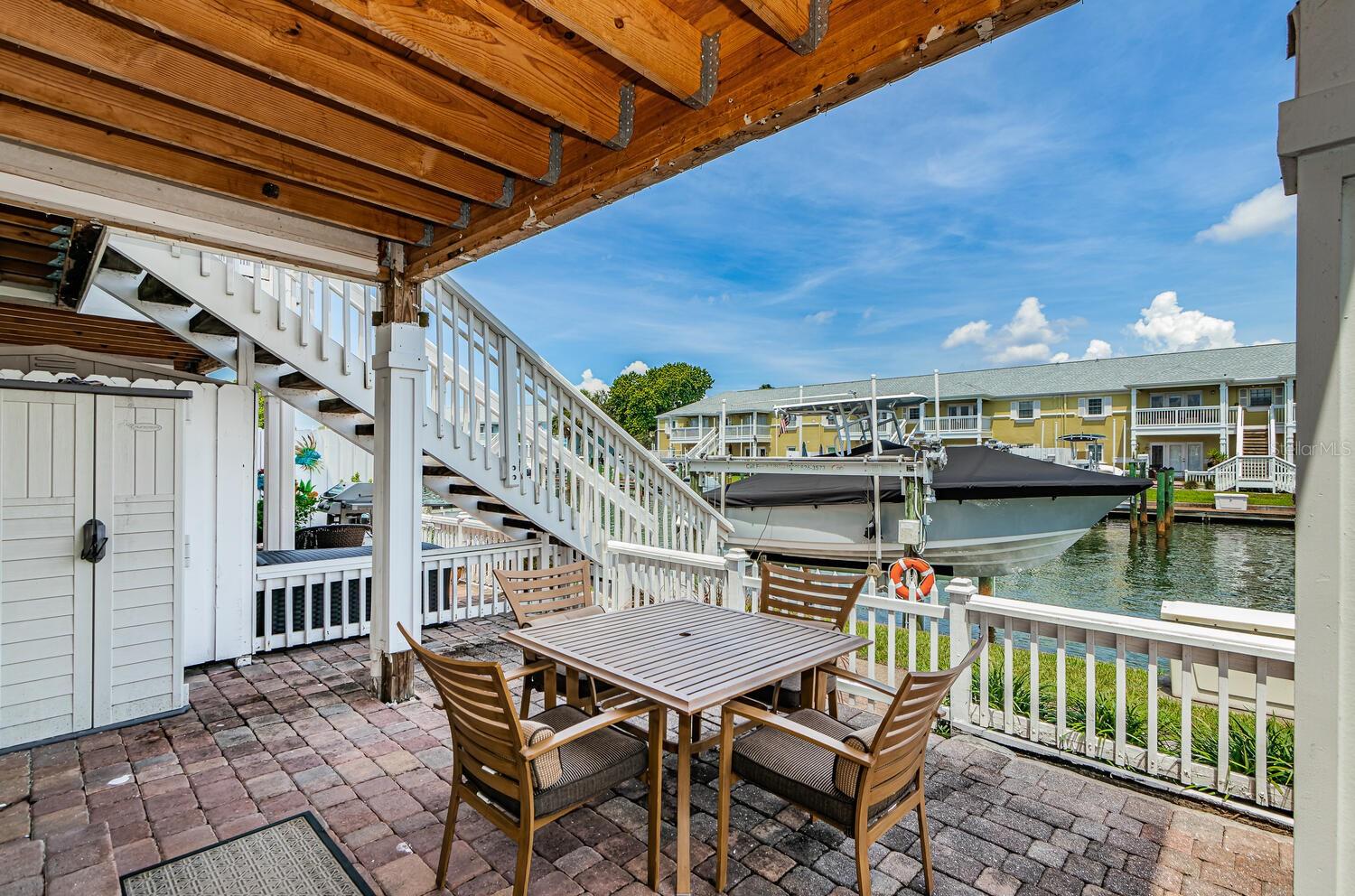5215 Coquina Key Unit B, St Petersburg, FL 33705