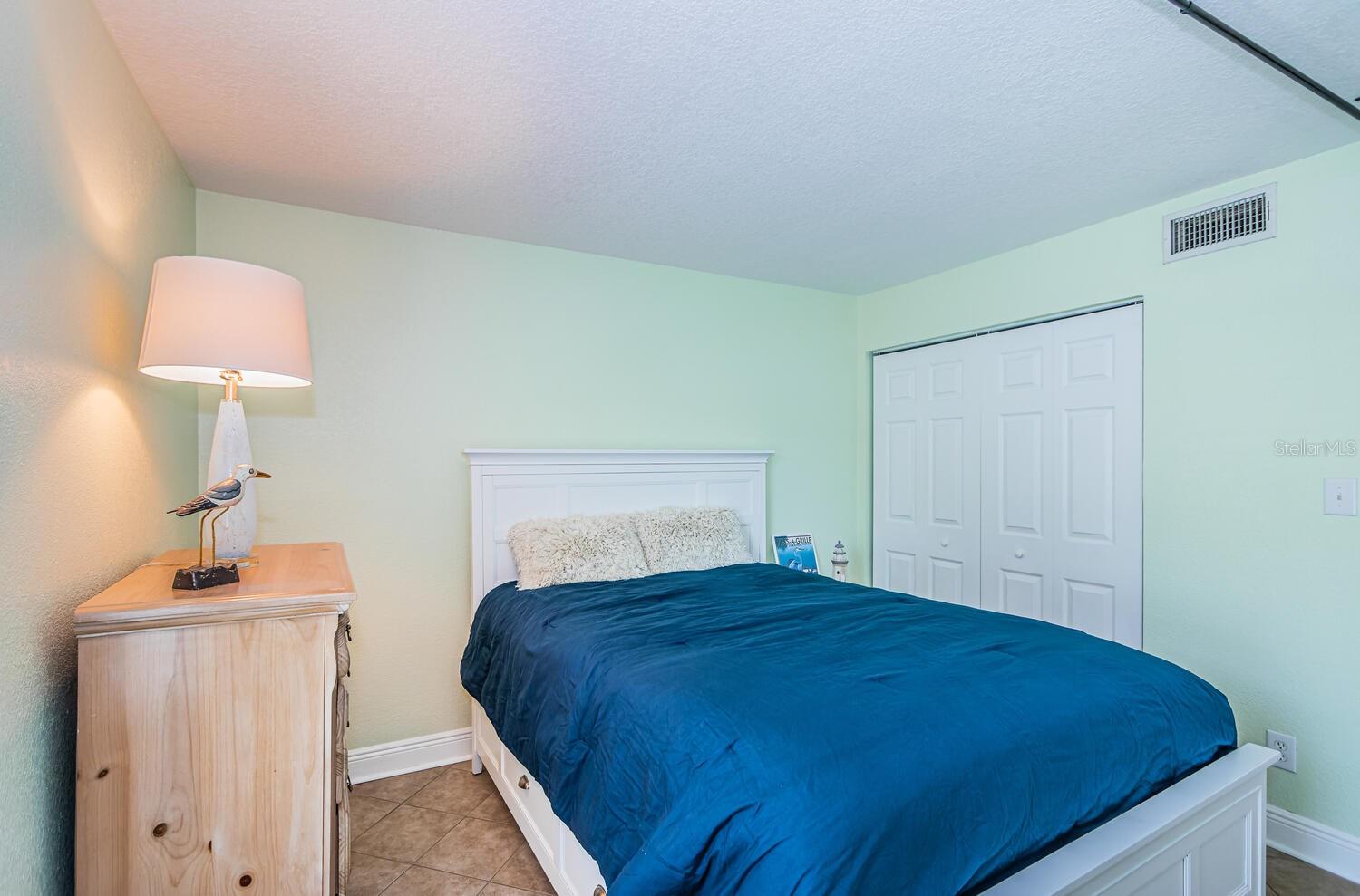 5215 Coquina Key Unit B, St Petersburg, FL 33705