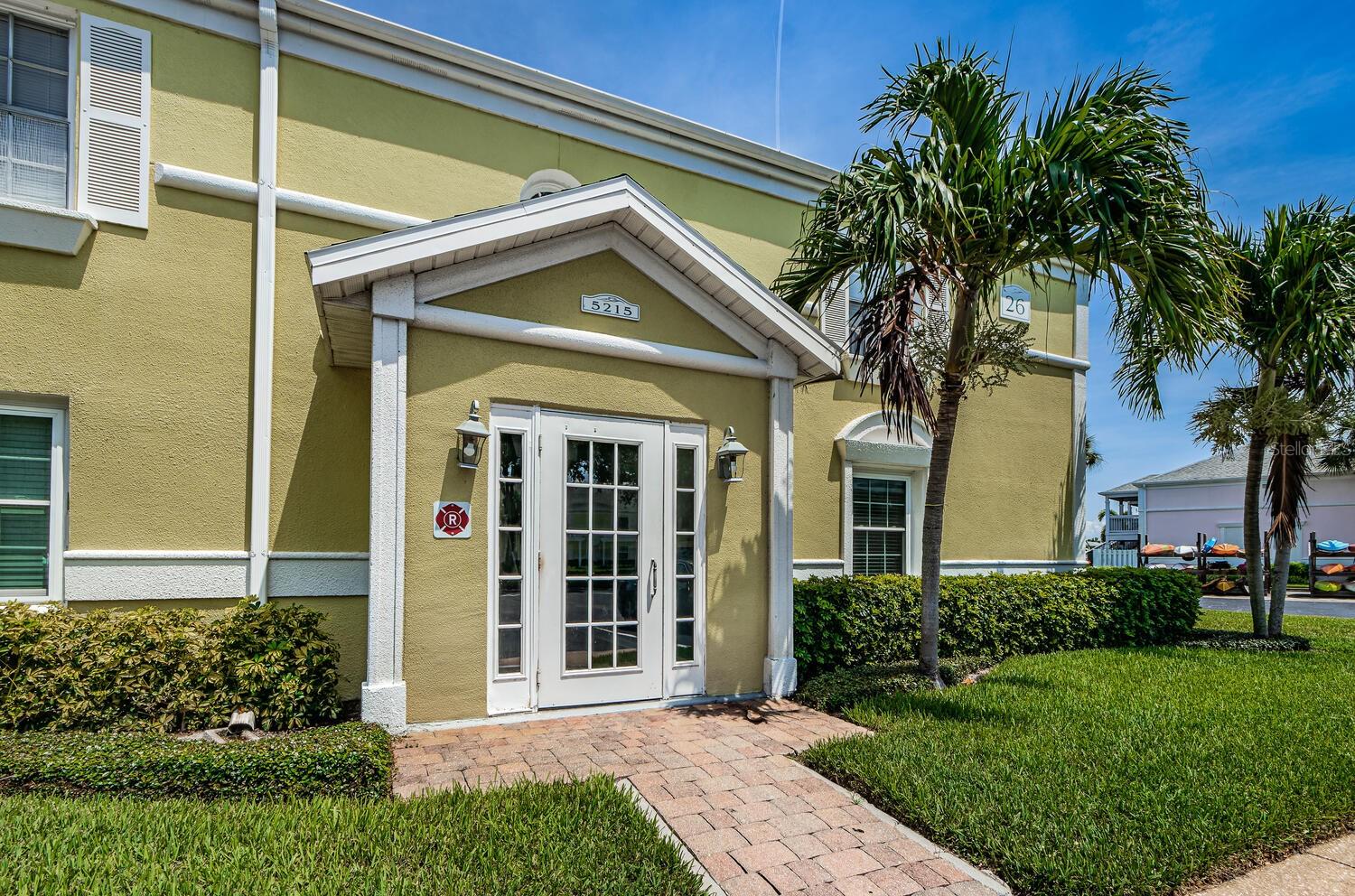 5215 Coquina Key Unit B, St Petersburg, FL 33705